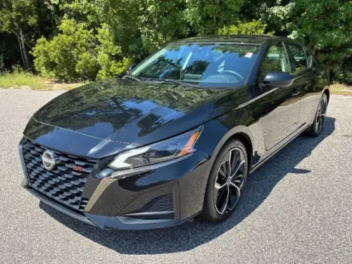 2024 Nissan Altima SR FWD