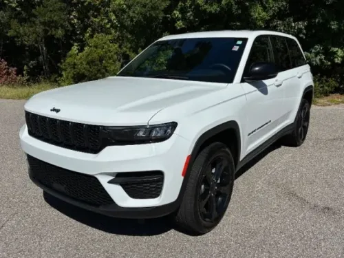 2023 Jeep Grand Cherokee Altitude 4x2