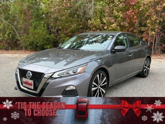 photo of 2022 Nissan Altima 2.5 SR