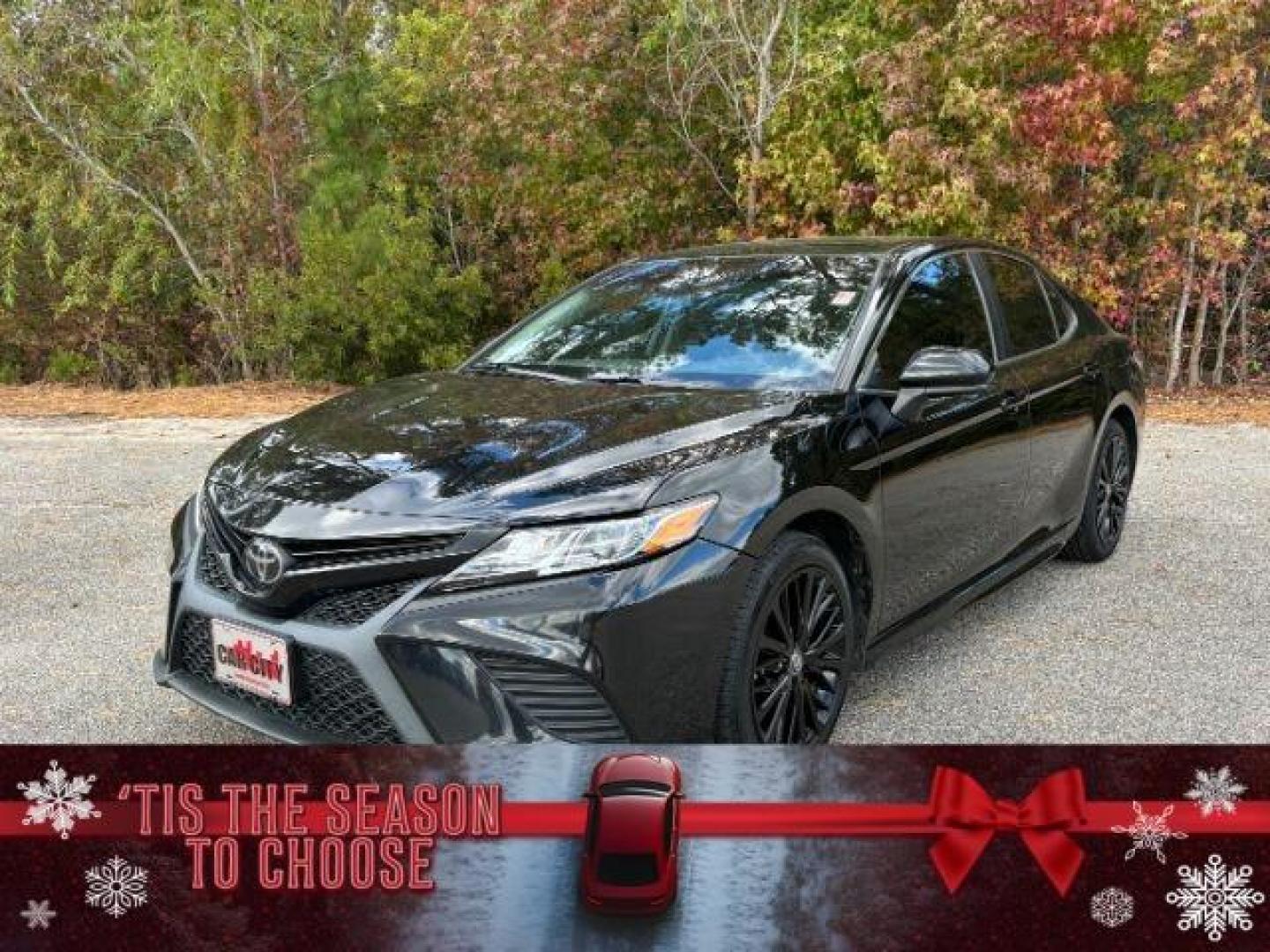 2020 /Black, leatherette/c Toyota Camry SE (4T1G11AK8LU) with an 2.5L L4 DOHC 16V engine, 8-Speed Automatic transmission, located at 2761 East Hwy 501, Conway, SC, 29526, (843) 331-1151, 33.781528, -78.989883 - 2020 Toyota Camry SE - Photo#0