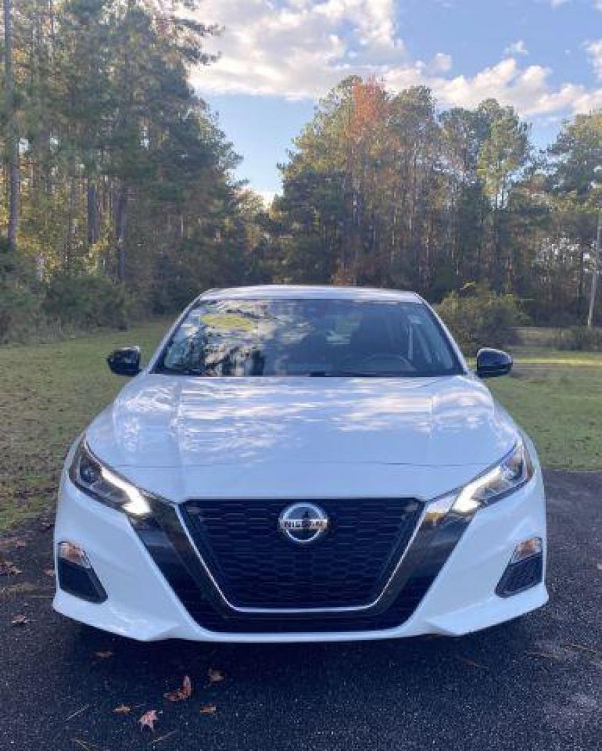 2022 /Sport Nissan Altima 2.5 SR (1N4BL4CV1NN) with an 2.5L L4 DOHC 16V engine, Continuously Variable Transmission transmission, located at 9146 Ocean Hwy West, Calabash, NC, 28467, (910) 579-1110, 33.928635, -78.576157 - 2022 Nissan Altima 2.5 SR - Photo#1