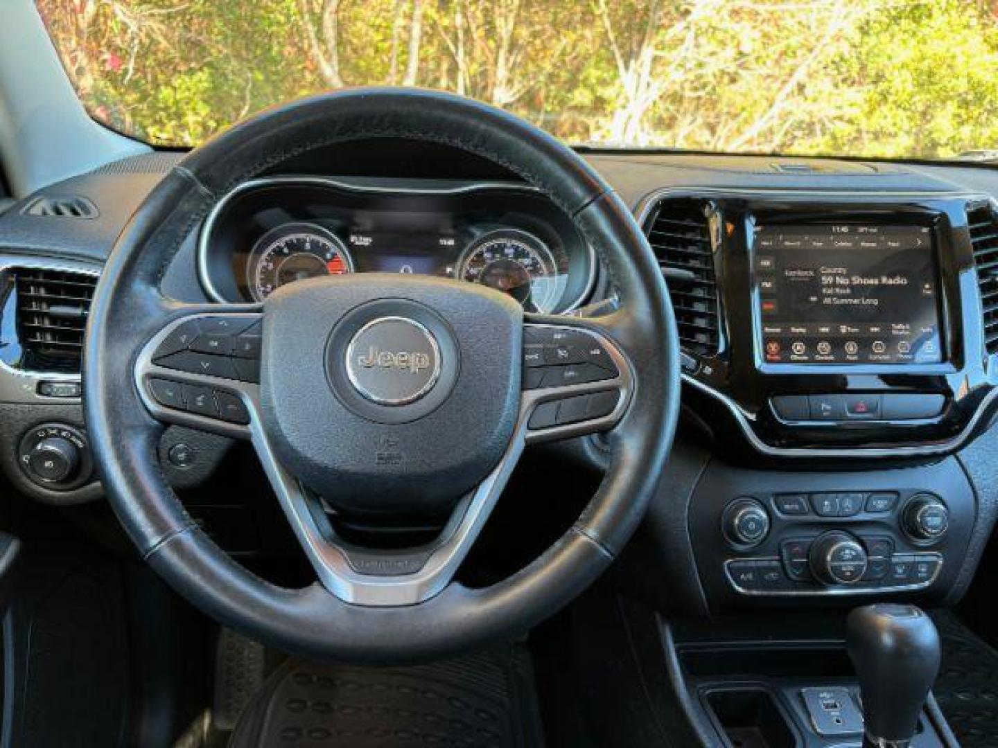 2019 /Black, premium leather Jeep Cherokee Limited FWD (1C4PJLDB2KD) with an 2.4L L4 DOHC 16V engine, 9-Speed Automatic transmission, located at 2761 East Hwy 501, Conway, SC, 29526, (843) 331-1151, 33.781528, -78.989883 - 2019 Jeep Cherokee Limited FWD - Photo#6