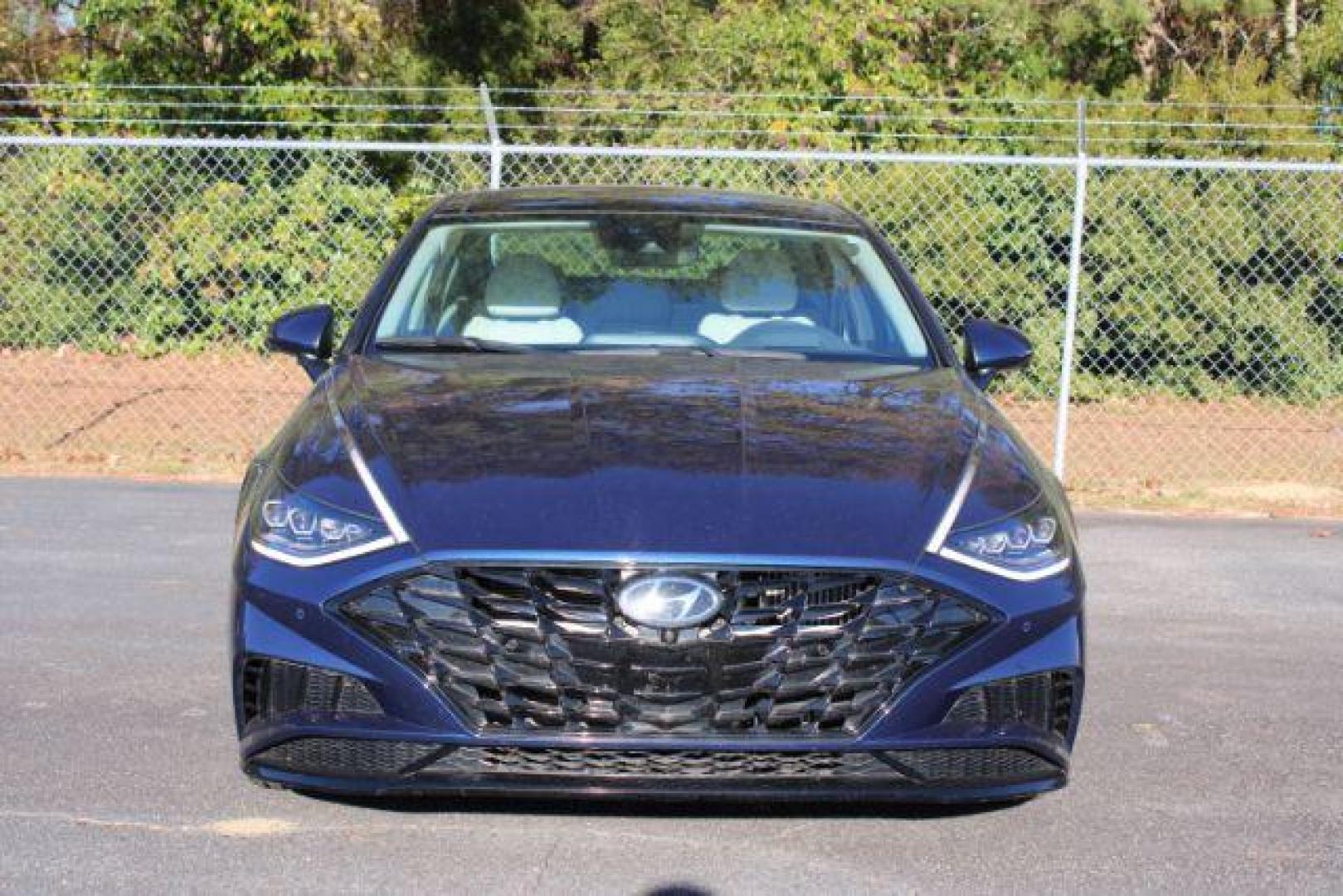 2022 Hyundai Sonata Limited (5NPEH4J22NH) with an 1.6L L4 DOHC 16V TURBO engine, 8-Speed Automatic transmission, located at 9146 Ocean Hwy West, Calabash, NC, 28467, (910) 579-1110, 33.928635, -78.576157 - 2022 Hyundai Sonata Limited - Photo#2