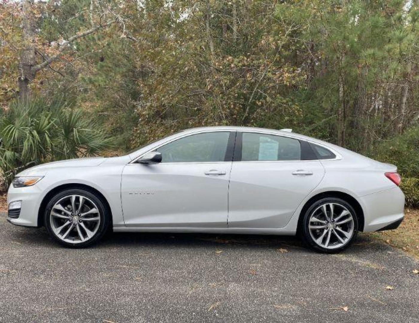 2022 /Jet Black Chevrolet Malibu LT (1G1ZD5STXNF) with an 1.5L L4 DOHC 16V engine, 6-Speed Automatic transmission, located at 9146 Ocean Hwy West, Calabash, NC, 28467, (910) 579-1110, 33.928635, -78.576157 - 2022 Chevrolet Malibu LT - Photo#2