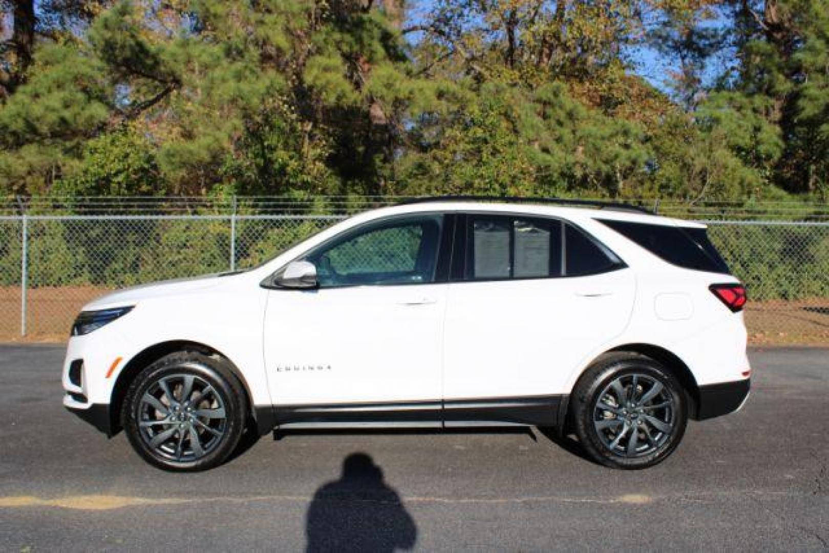 2022 Chevrolet Equinox RS (3GNAXWEV1NS) with an 1.5L L4 DOHC 16V TURBO engine, 6-Speed Automatic transmission, located at 9146 Ocean Hwy West, Calabash, NC, 28467, (910) 579-1110, 33.928635, -78.576157 - 2022 Chevrolet Equinox RS - Photo#3