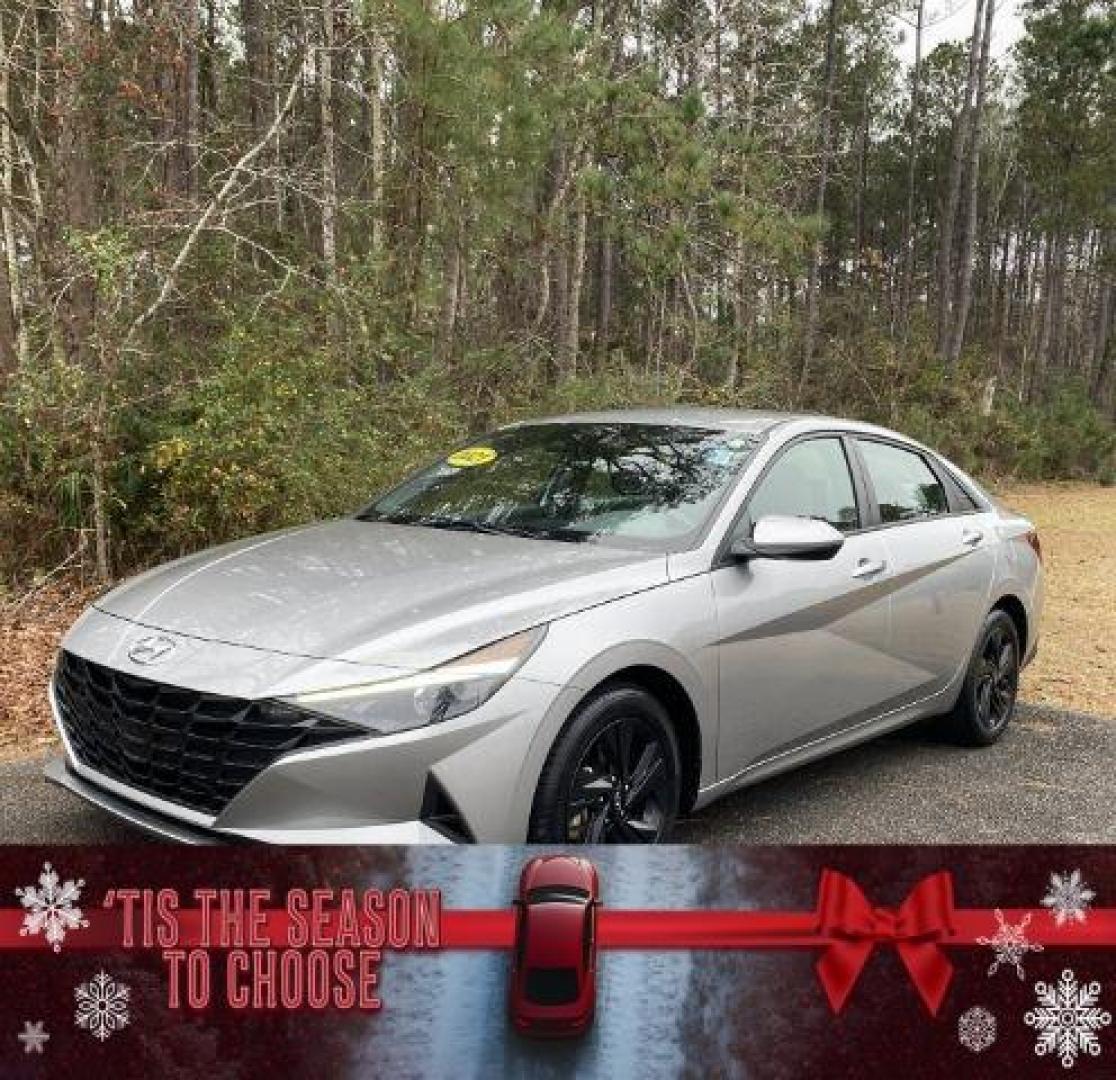 2021 /Medium Gray Hyundai Elantra SEL (5NPLM4AG1MH) with an 2.0L L4 DOHC 16V engine, 6-Speed Automatic transmission, located at 9146 Ocean Hwy West, Calabash, NC, 28467, (910) 579-1110, 33.928635, -78.576157 - 2021 Hyundai Elantra SEL - Photo#0