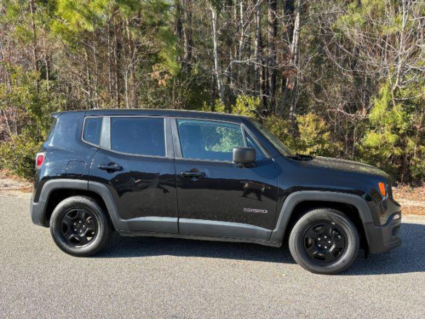 2016 /Black, cloth Jeep Renegade Sport FWD (ZACCJAAT7GP) with an 2.4L L4 DOHC 16V engine, 6-Speed Manual transmission, located at 2761 East Hwy 501, Conway, SC, 29526, (843) 331-1151, 33.781528, -78.989883 - 2016 Jeep Renegade Sport FWD - Photo#2